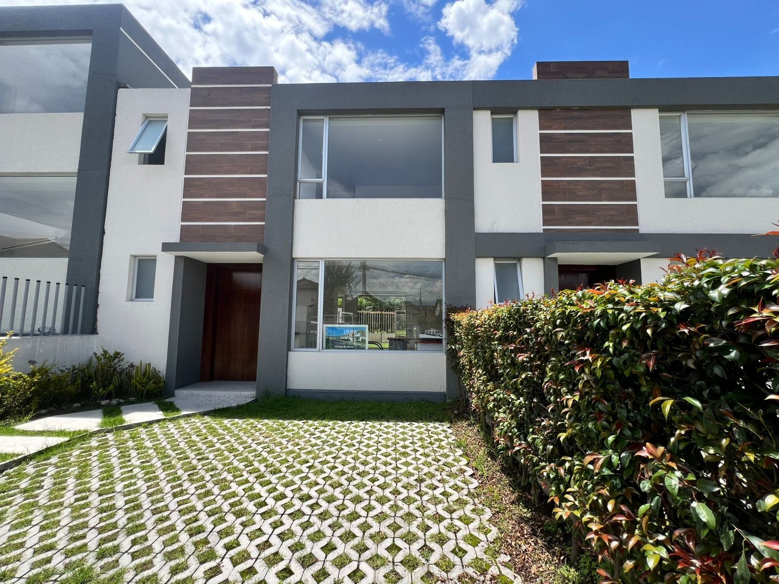 CASAS A ESTRENAR SECTOR CONOCOTO.