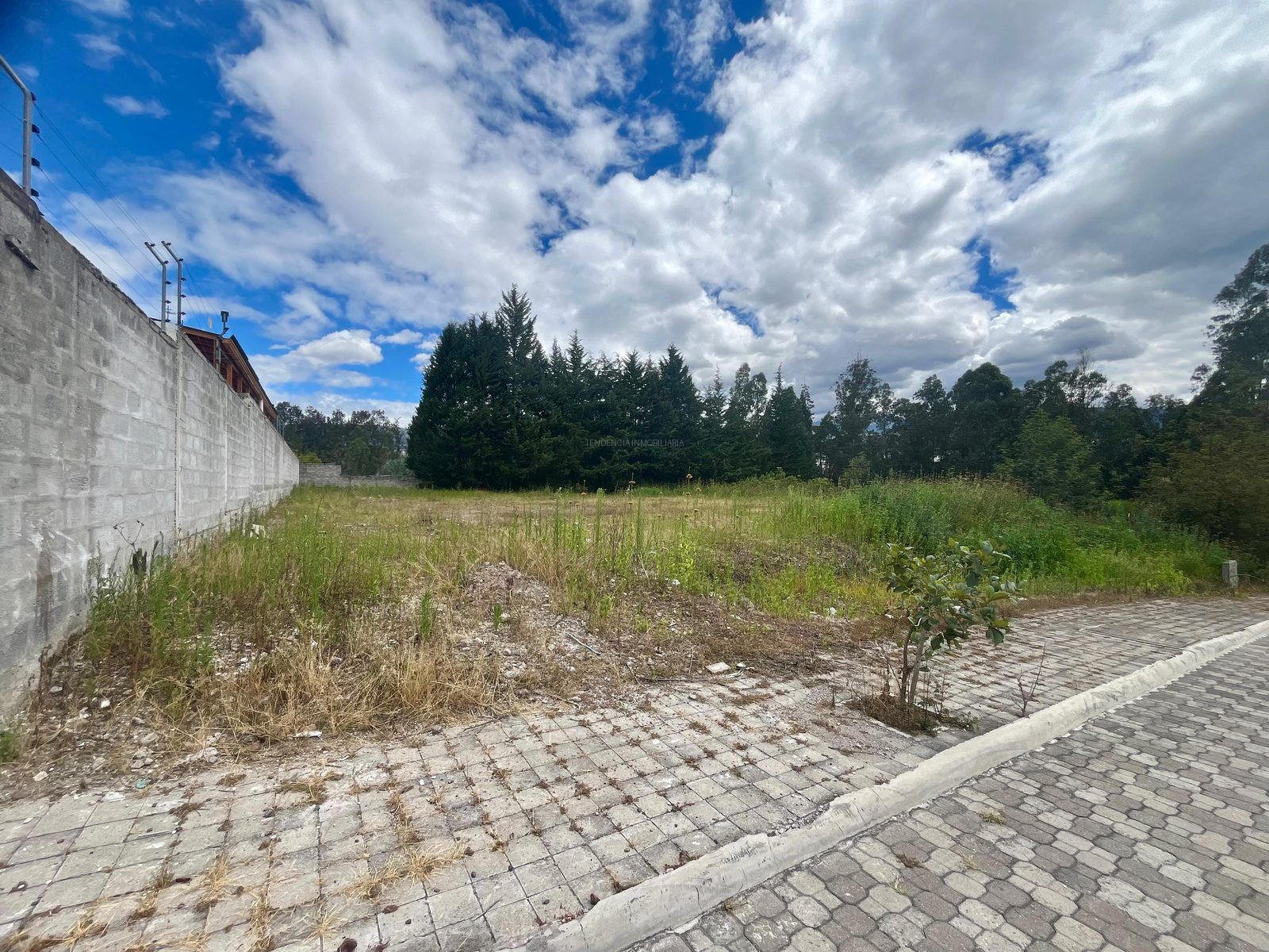 TERRENO EN VENTA 1222m2- MIRASIERRA
